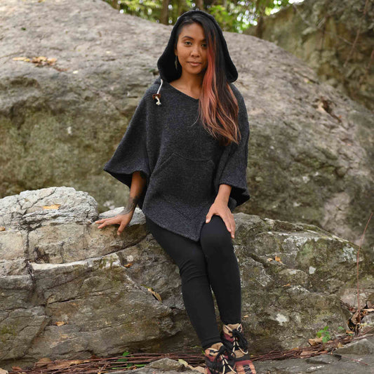 Abajo wool poncho anthracite